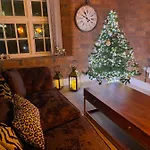 Apartment Staycation At 62a Cocoa York