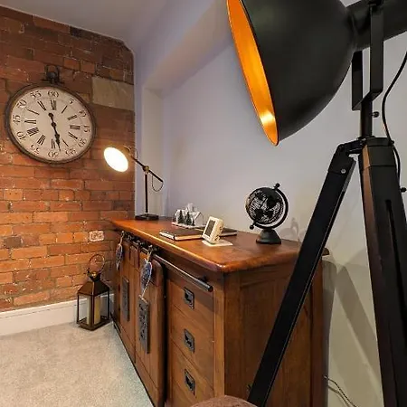 Staycation At 62a Cocoa *