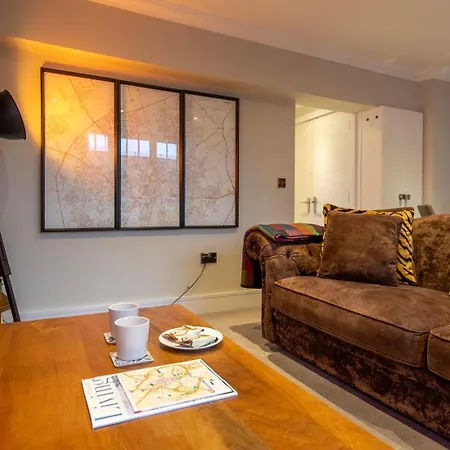 Staycation At 62a Cocoa York