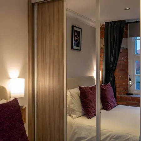 Staycation At 62a Cocoa * York