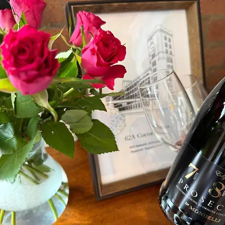 Διαμέρισμα Staycation At 62a Cocoa